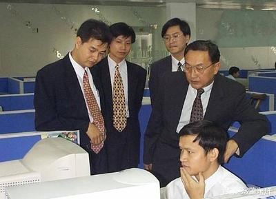 金山三十載，雷軍的深情厚禮與珠海軟件開發的燃情歲月